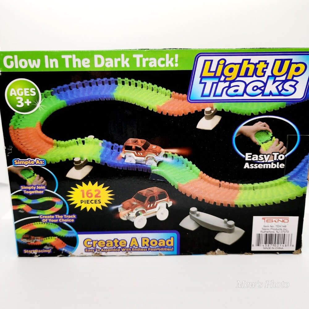 Light Up Tracks - Grow In The Dark Track!, Age 3+